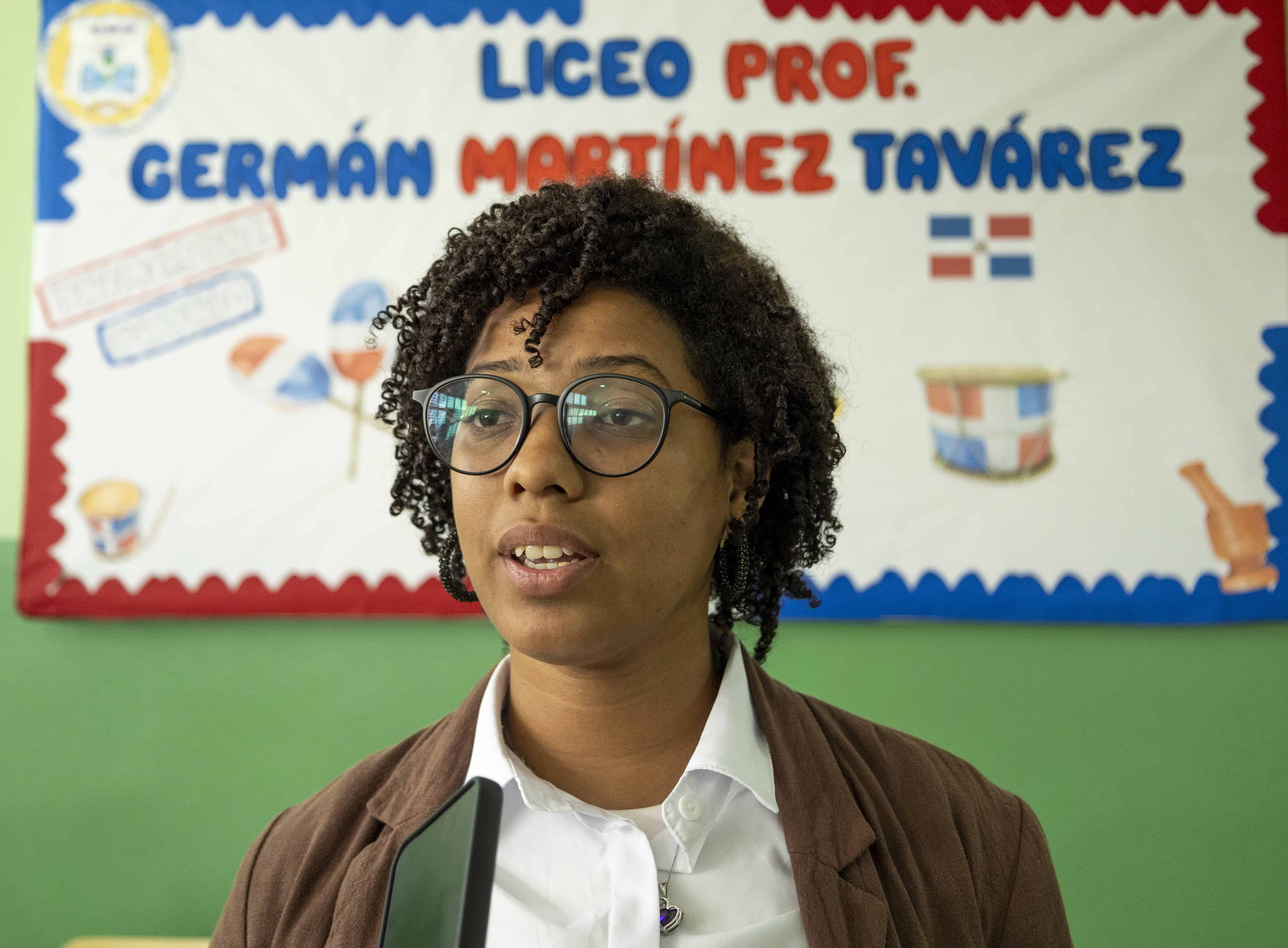 Maibeline S&aacute;nchez, docente del Liceo Profesor Germ&aacute;n Mart&iacute;nez Tav&aacute;rez.