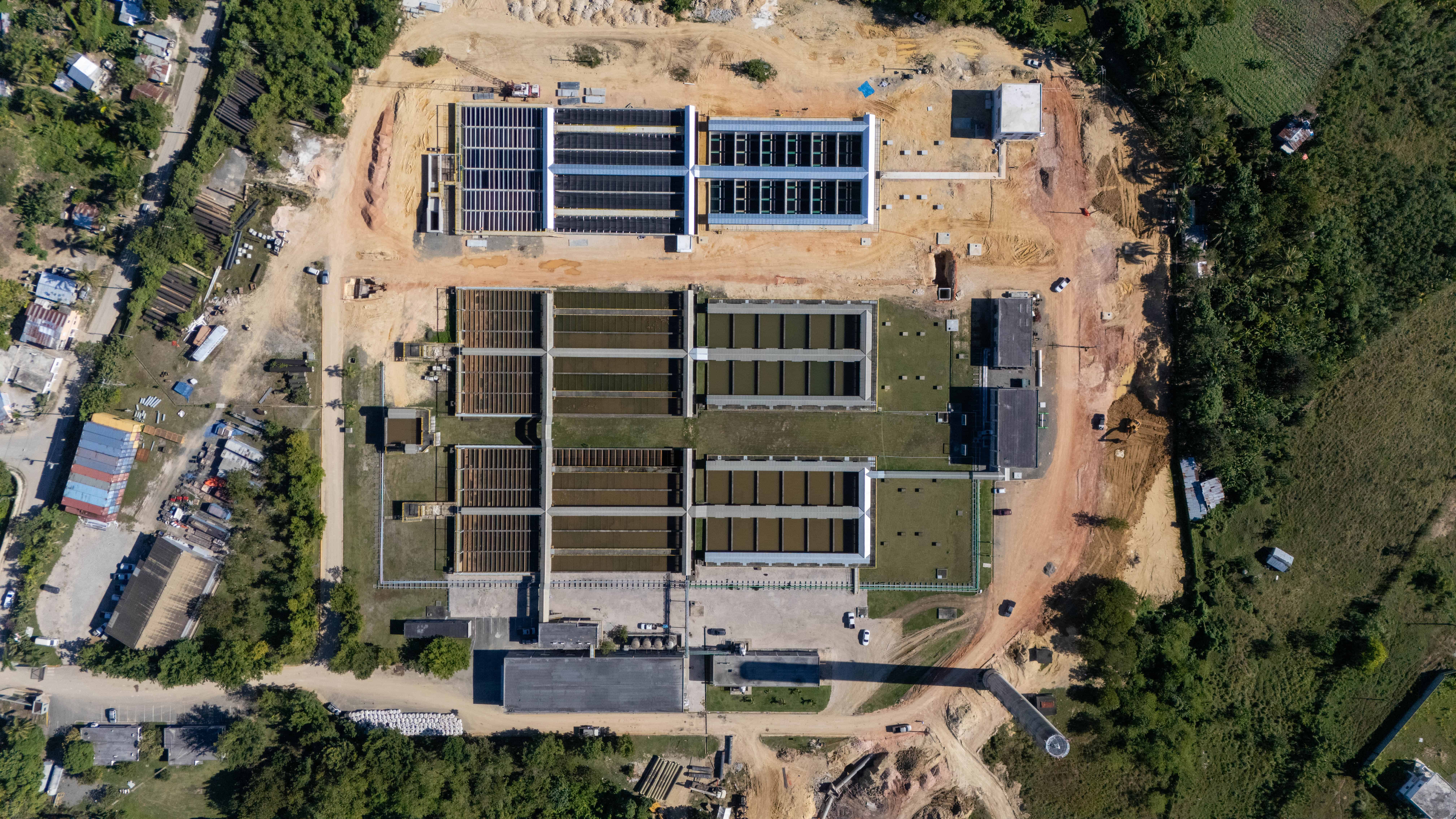 Barreras de Salidad esta ubicada en El Naranjo, San Luis.