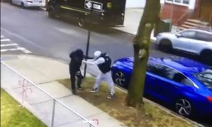 Dos sospechosos arrestados por la muerte a pu&ntilde;aladas de un adolescente en Nueva York