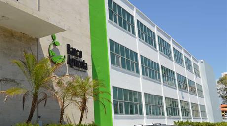 Banco Agr&iacute;cola defiende su solidez financiera y rechaza denuncias de la oposici&oacute;n