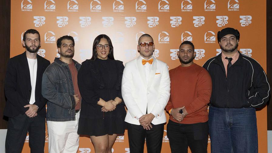 Frooby celebra premier de su proyecto "Me Pas&eacute; Un D&iacute;a Con" en el cine