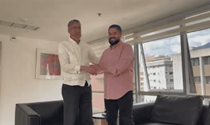 Miguel Mej&iacute;a visita a Nicol&aacute;s Maduro Guerra y expresa solidaridad tras captura de su padre