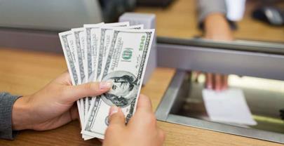 Remesas crecen en RD, pero el d&oacute;lar d&eacute;bil y el desempleo en EE. UU. asoman riesgos