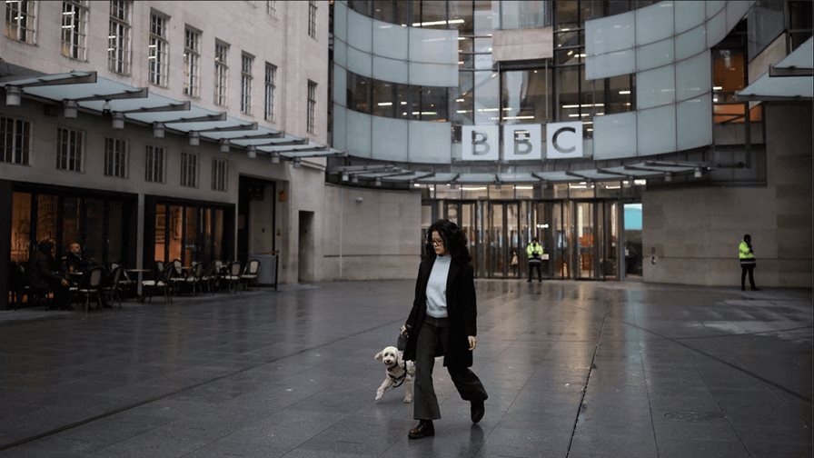 La BBC busca que se desestime la demanda por difamaci&oacute;n de US$5,000 millones de Trump