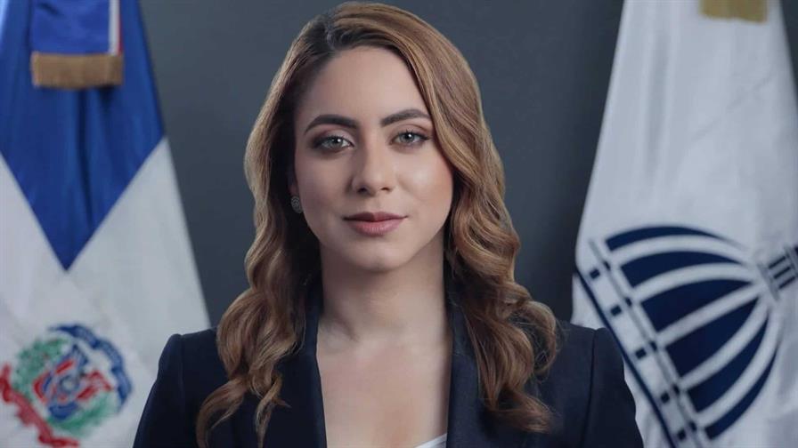 Gloria Reyes al asumir en el Ministerio de la Mujer: Las mujeres siguen teniendo menores ingresos