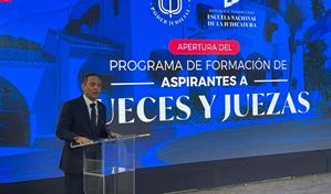 Grupo de 13 abogados ingresa a la Escuela de la Judicatura para su formaci&oacute;n como jueces