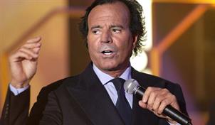 Julio Iglesias: "Esas acusaciones son absolutamente falsas y me causan una gran tristeza"