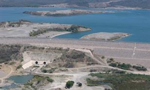 Presa de Monte Grande: llena de agua, de vac&iacute;os y deuda social con los suroestanos