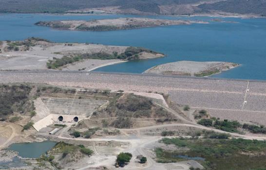 Presa de Monte Grande: llena de agua, de vac&iacute;os y deuda social con los suroestanos