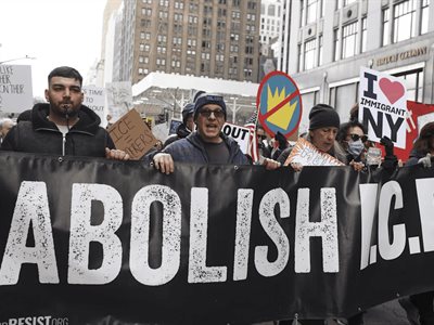 Piden liberar empleado del ayuntamiento de Nueva York