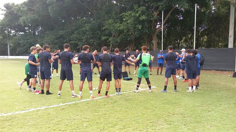 Selecci&oacute;n ol&iacute;mpica de f&uacute;tbol trabajar&aacute; con 26 futbolistas en Santo Domingo