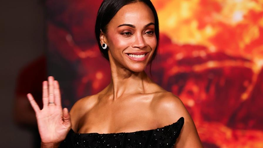 La actriz Zoé Saldaña agradece a sus seguidores tras convertirse en la más taquillera La actriz Zoé Saldaña agradece a sus seguidores tras convertirse en la más taquillera