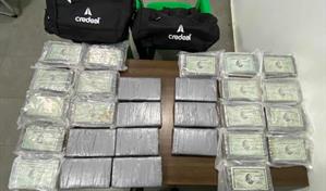 Decomisan 27 paquetes de coca&iacute;na en San Pedro de Macor&iacute;s y arrestan a tres hombres