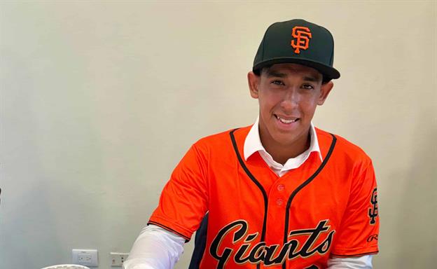 Gigantes firman al campocorto Luis Hern&aacute;ndez por bono de US$5,4 millones