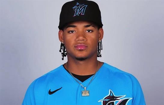 Liomar Mart&iacute;nez gana el premio "Oscar Taveras" al Pelotero Puertoplate&ntilde;o del A&ntilde;o