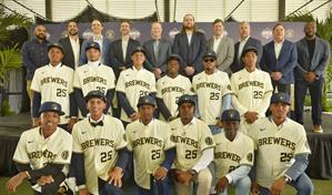 Milwaukee presenta prospectos en inicio de firmas internacionales