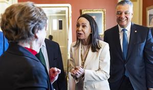 Concluye la reuni&oacute;n entre Trump y Mar&iacute;a Corina Machado en la Casa Blanca