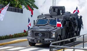 Gobierno presenta primer veh&iacute;culo militar blindado ensamblado en Rep&uacute;blica Dominicana