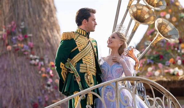 Ariana Grande y Jonathan Bailey protagonizar&aacute;n un cl&aacute;sico de Broadway en Londres