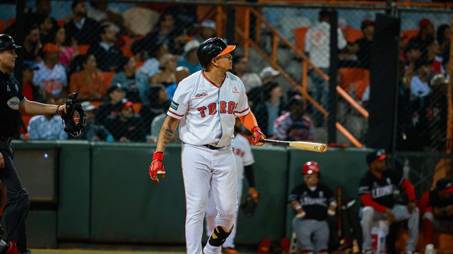 Los Toros defienden con u&ntilde;as y dientes el segundo lugar ante el Escogido