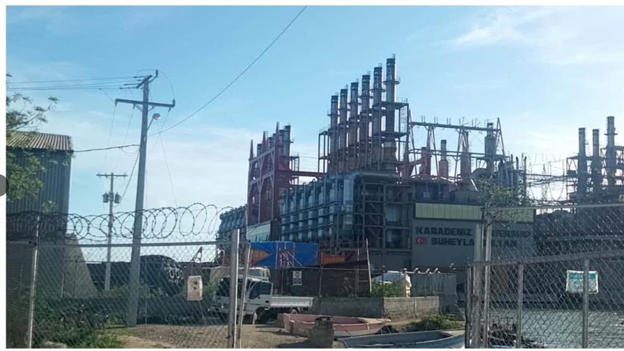 Medio Ambiente inspecciona Puerto Viejo tras denuncia por presunta contaminaci&oacute;n