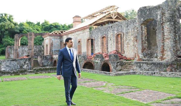 Salcedo supervisa la revitalizaci&oacute;n patrimonial del antiguo ingenio de Nigua