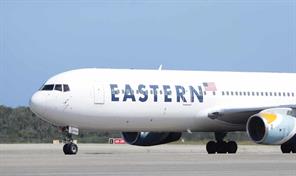 Llega a Venezuela primer vuelo con migrantes deportados desde EE. UU. tras ca&iacute;da de Maduro