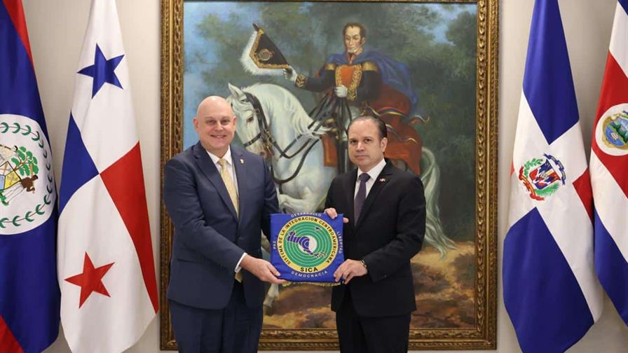 Rep&uacute;blica Dominicana releva a Panam&aacute; y asume la presidencia del SICA por los pr&oacute;ximos seis meses