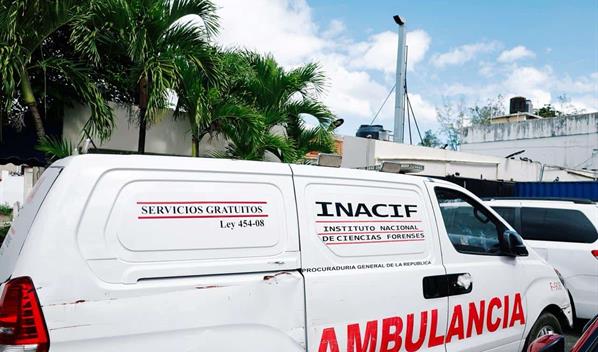 Accidente en la autopista Las Am&eacute;ricas deja un fallecido, dos heridos y un veh&iacute;culo quemado