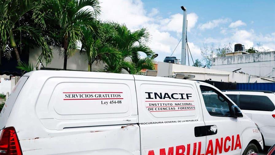 Accidente en la autopista Las Am&eacute;ricas deja un fallecido, dos heridos y un veh&iacute;culo quemado