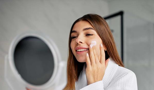 Rutina de cuidado de la piel 30+: menos pasos, mejores resultados