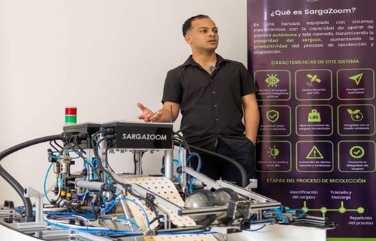 Joven dominicano crea una embarcaci&oacute;n aut&oacute;noma para enfrentar el sargazo en las playas