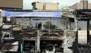 La vida sin internet en Ir&aacute;n: aislados, con negocios cerrados y millones en p&eacute;rdidas