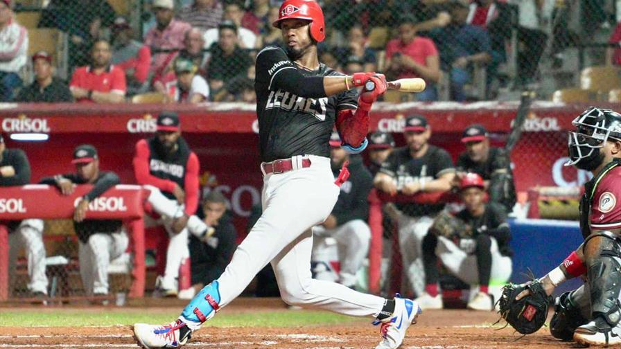 Video| Los Leones del Escogido vencen a los Gigantes y sellan su pase a la Serie Final