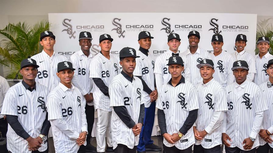 Los White Sox presentan 18 peloteros en inicio de firmas internacionales