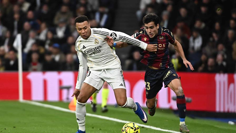 El Real Madrid apaga un incendio ante el Levante en el debut en Liga de Arbeloa