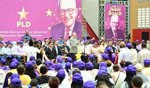 Danilo Medina cuestiona esc&aacute;ndalos en Seguros Banreservas, Banco Agr&iacute;cola y Senasa