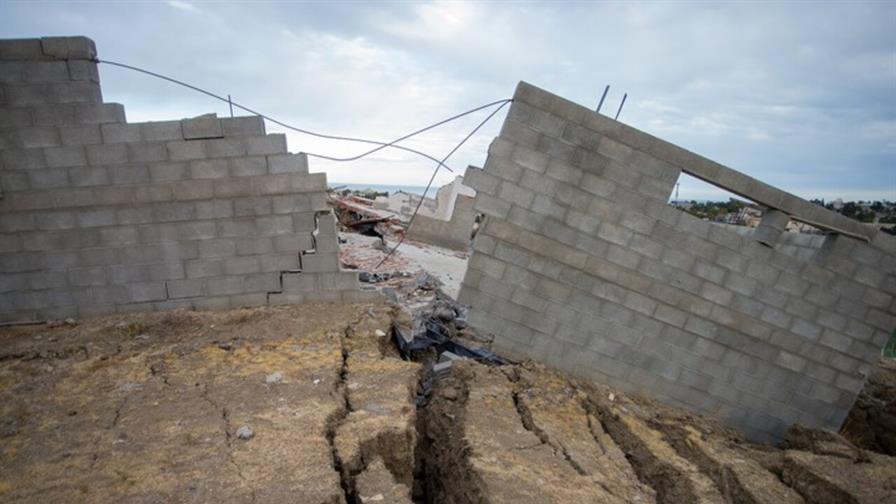Deslizamiento de tierra destruye decenas de hogares en ciudad patag&oacute;nica de Argentina