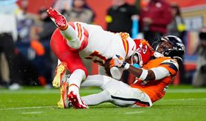 Broncos eliminan a Bills en la pr&oacute;rroga en una noche aciaga de Allen