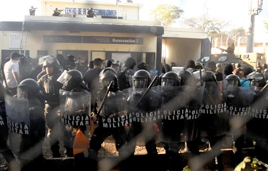 Pandilleros matan a siete polic&iacute;as en Guatemala tras represi&oacute;n de motines carcelarios