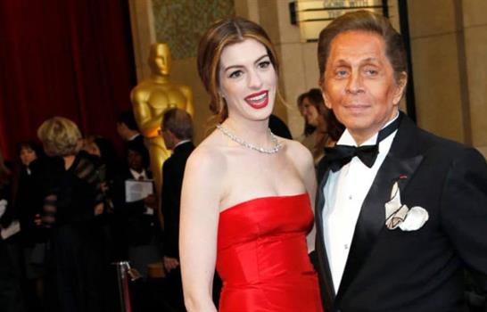 Jackie Kennedy, Julia Roberts, Anne Hathaway o la reina Sof&iacute;a, admiradoras de Valentino