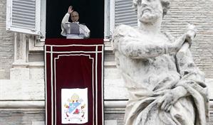 El papa, profundamente apenado por el accidente ferroviario de Espa&ntilde;a