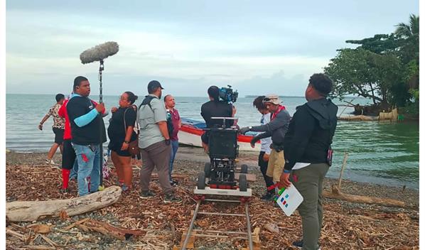 "Elena y el Mar", la pel&iacute;cula que la Aldea Estudio filma en Miches