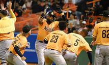 Ni Salom&oacute;n dej&oacute; satisfecho a todas