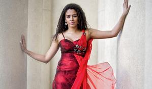 La dominicana Stephany Ortega cantar&aacute; en la entronizaci&oacute;n de la Virgen de la Altagracia en Bruselas