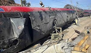 Se elevan a 41 los muertos en el accidente de dos trenes en Espa&ntilde;a