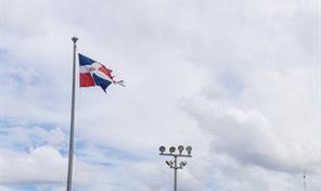 Banderas claman atenci&oacute;n a pocos d&iacute;as del Mes de la Patria