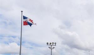 Banderas claman atenci&oacute;n a pocos d&iacute;as del Mes de la Patria