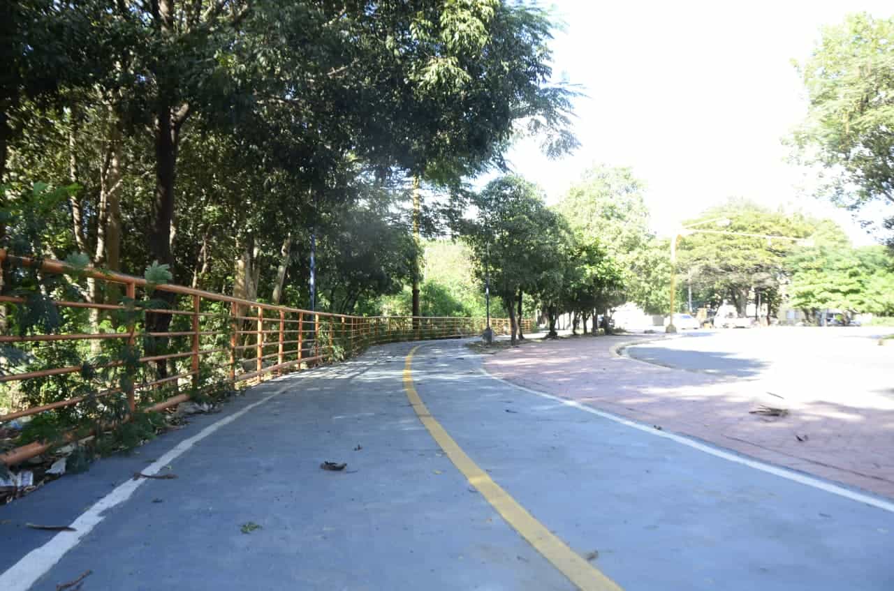 La ciclov&iacute;a de Santiago, sigue estando subutilizadas.