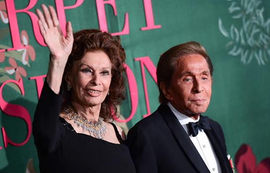 Grandes figuras expresan su &uacute;ltimo adi&oacute;s a Valentino Garavani